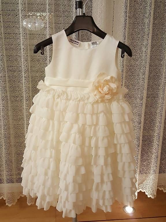 Kleider: Schönes Festkleid Neu! – Gebraucht aus Langenthal von hab_zw5p