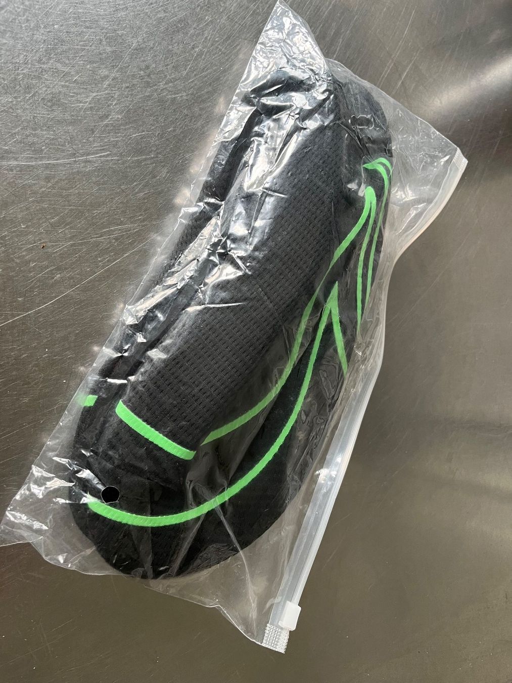 Herrenschuhe: weiche Stretch Badeschuhe Grösse 42-43, neu!! – Neu und originalverpackt aus Adliswil von vette56 6