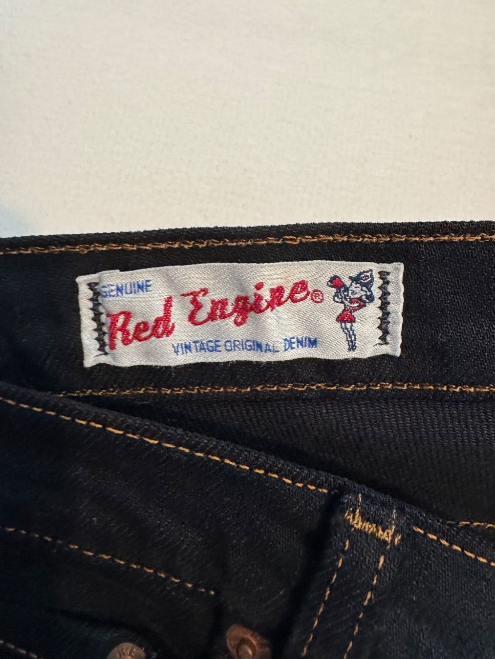 Pantalons: Hose Vintage Red Engine – Neuf (Voir description) à Arbon par flowerandfound 4