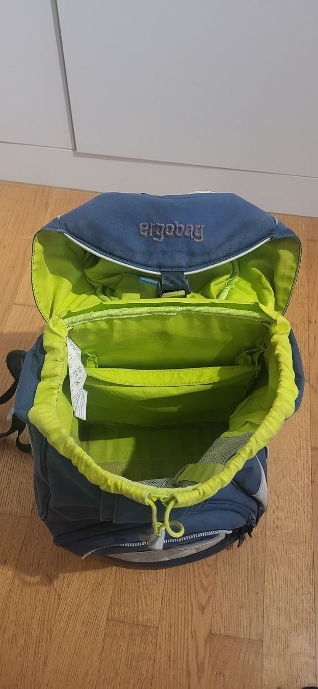 Ergobag Borse & Zaini: Ergobag Schulrucksack – Usato da Lachen SZ venduto da E.Bit 1