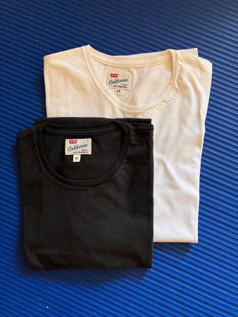 2 tshirts * LEVIS * Taille M