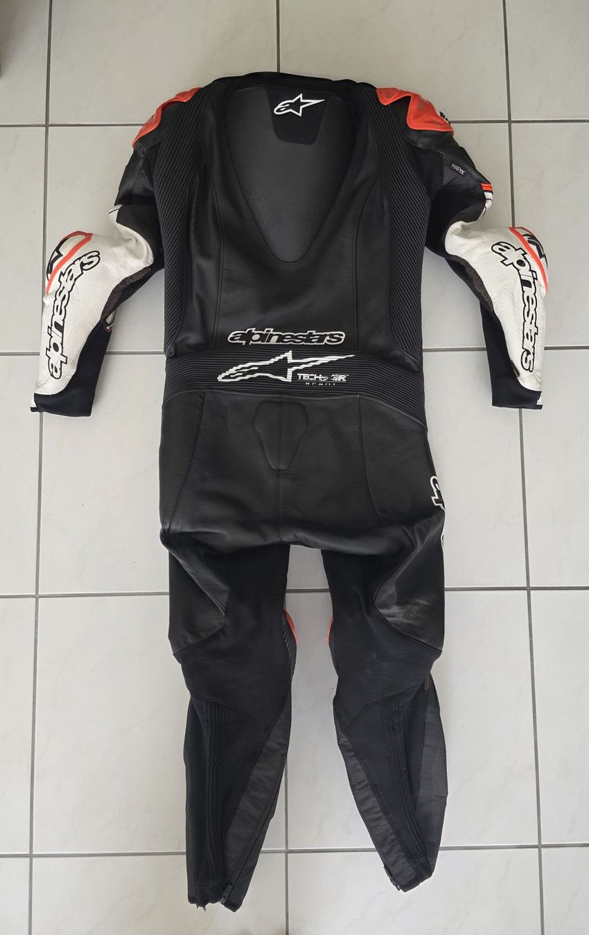 Alpinestars Completi: Alpinestars Kombi - GP Tech V4 - Gr. 50 – Usato da Belp venduto da Ginus85 1