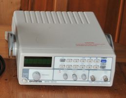 Vends générateur de fonction GW-Instek SFG-1013