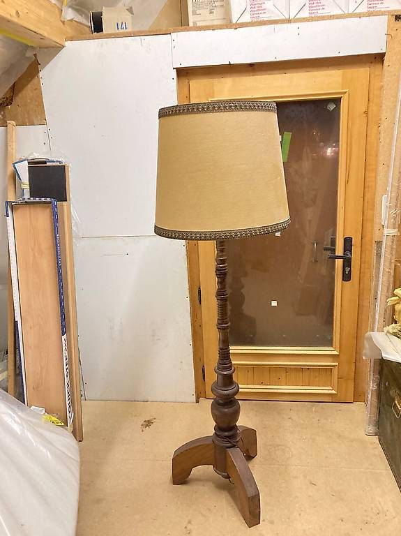 Lampes: Lampadaire – D'occasion à Givrins par phi_kdn6 1