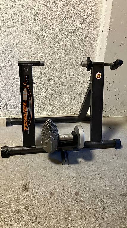 Hometrainer: Rollentrainer Velo – Usato da Schwanden-Brienz venduto da Rorejoan