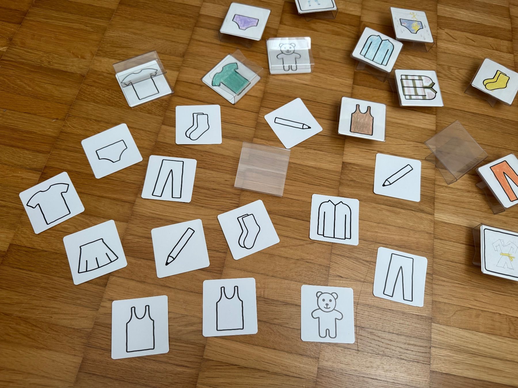 Ikea Supporti a parete: IKEA HÄNGIG Label holder – Usato da Jona venduto da Good_luck1_ 2