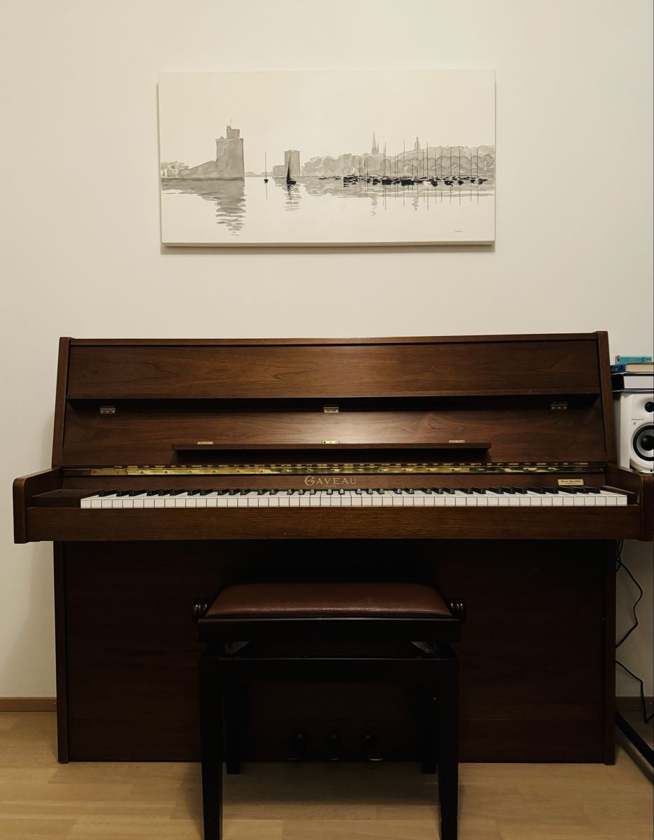 Musikinstrumente: Magnifique Piano à bas prix – Gebraucht aus Nyon von che_tsl2 1
