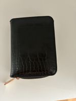 Portefeuille femme noir aspect croco fermeture éclair