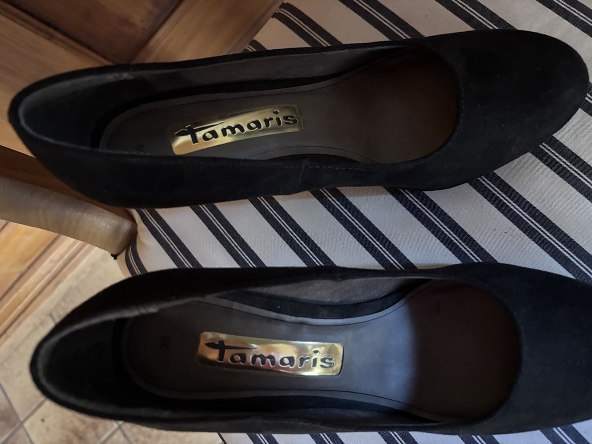 Tamaris Scarpe da donna: Tamaris Pumps Schwarz Gr. 39 – Nuovo (secondo la descrizione) da Andelfingen venduto da Niki214 1
