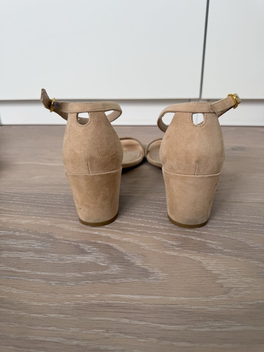 Stuart Weitzman Chaussures femmes: Stuart Weitzman, Block Heel Sandals, Suede, Size 37.5 – D'occasion à Zug par Beolingus22 3