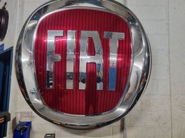  Fiat Logo / Emblem  Chrom & Rot  Set