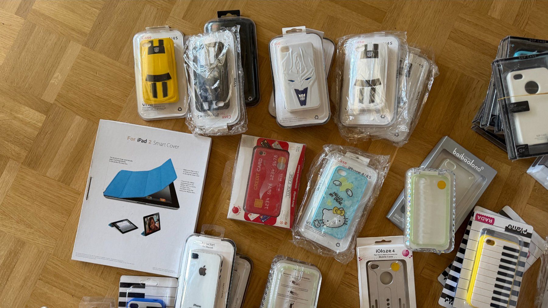 Coques & Protection écran: Lot 70 coques iPhone 4 / 4S + protections écran – D'occasion à Genève par dkr_j29m 3