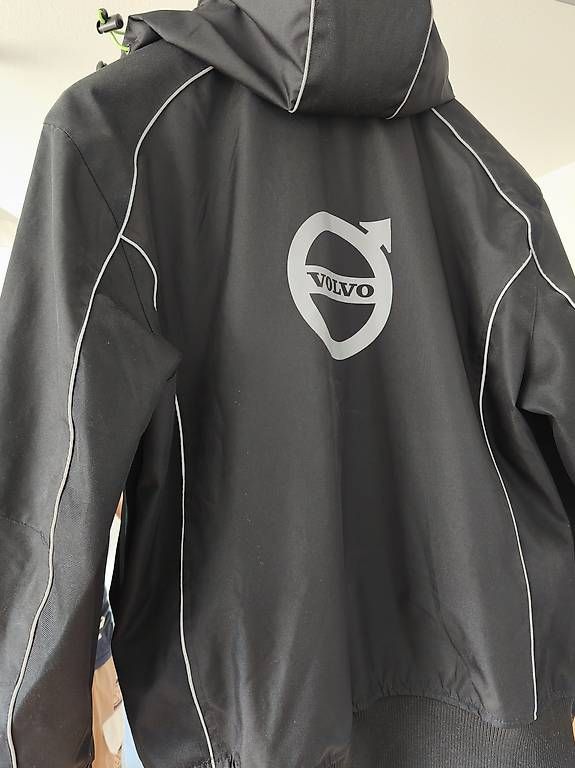 Giacche: Volvo Jacke Driver Life Grösse L – Usato da Glis venduto da Beschae 1