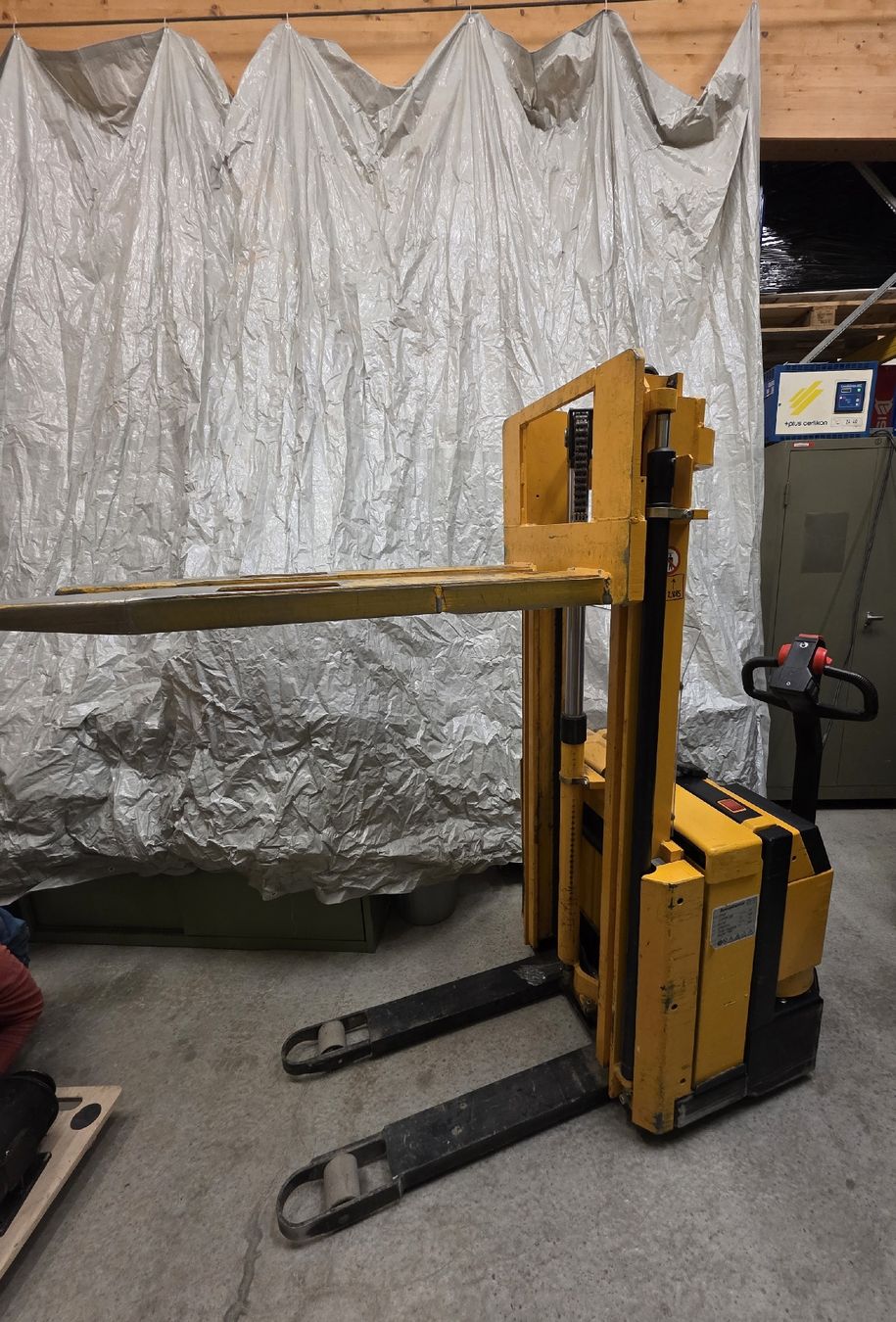 Jungheinrich Carrelli elevatori e a forche: Élévateur / Gerbeur électrique Jungheinrich – Usato da Le fuet venduto da Alan1414