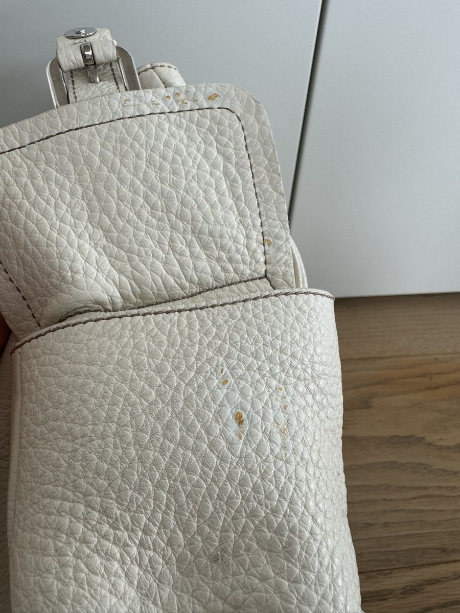 Prada Borse da donna: Vintage Prada Tasche in weiss – Usato da Zürich venduto da z00mie 2