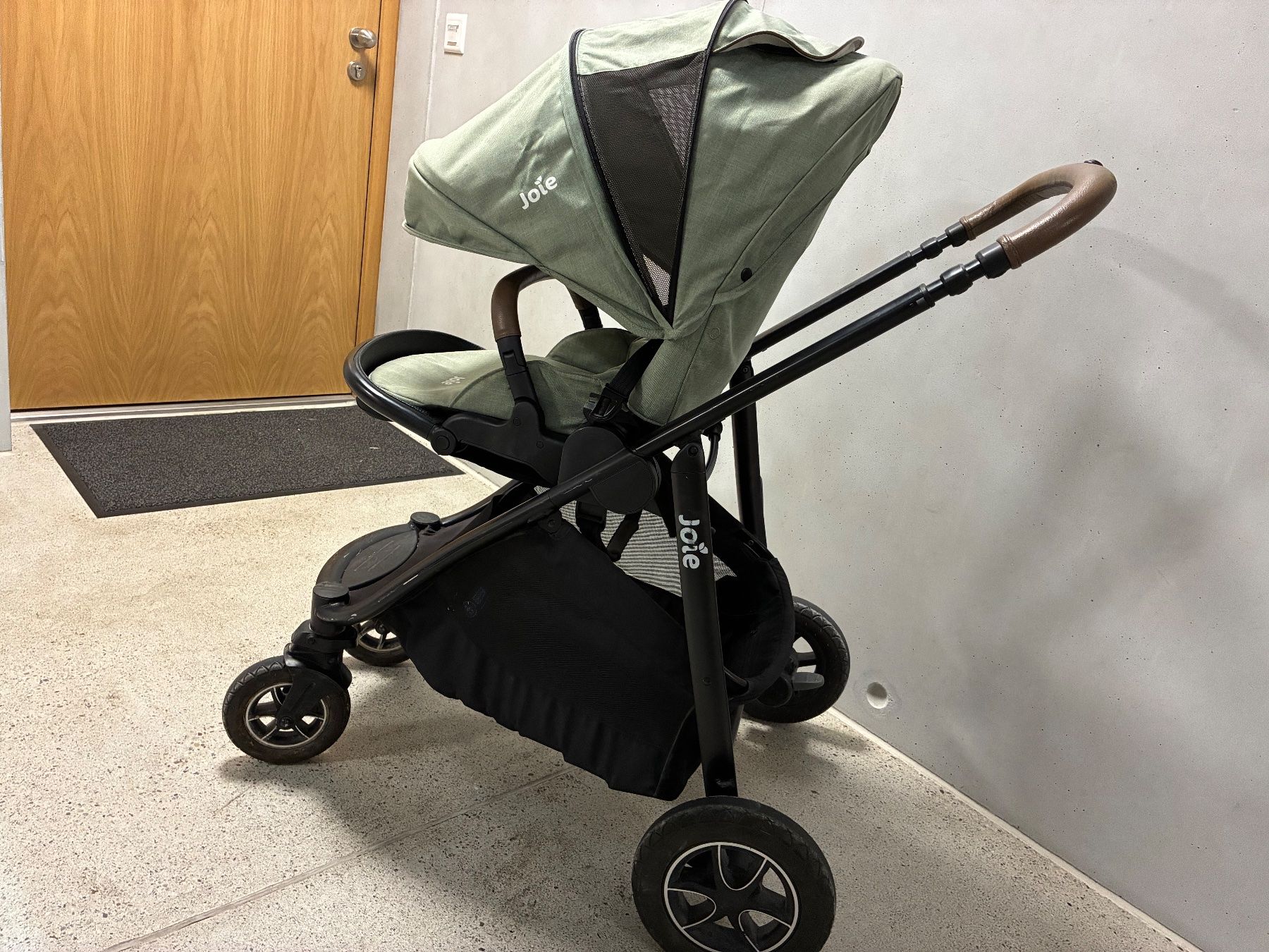 Carrozzine: Joie Kinderwagen / poussette – Usato da Plan-les-Ouates venduto da F.Muller 1