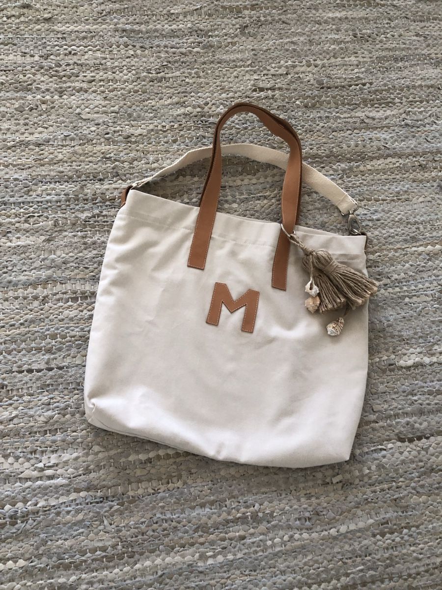 Borse da donna: Tasche mit "M", Griffen aus echtem Leder. Neu!! – Nuovo (secondo la descrizione) da Dübendorf venduto da mar_s66c