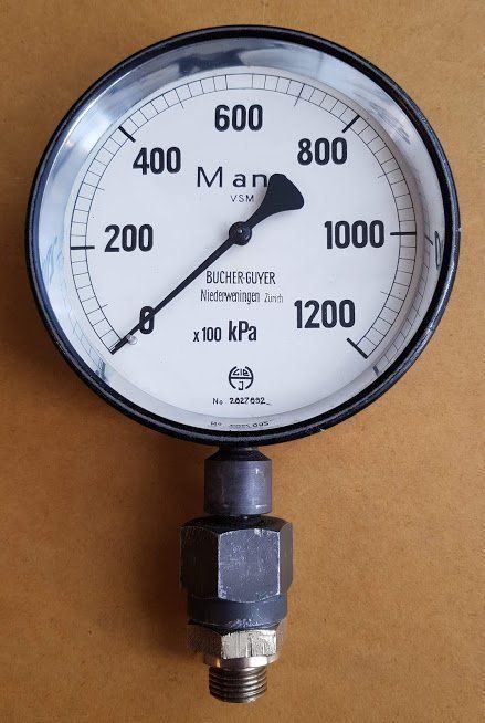 Misurare: Manometer Ø150, G1/2" 0-1200bar – Usato da Schwyz venduto da osirishelvetica