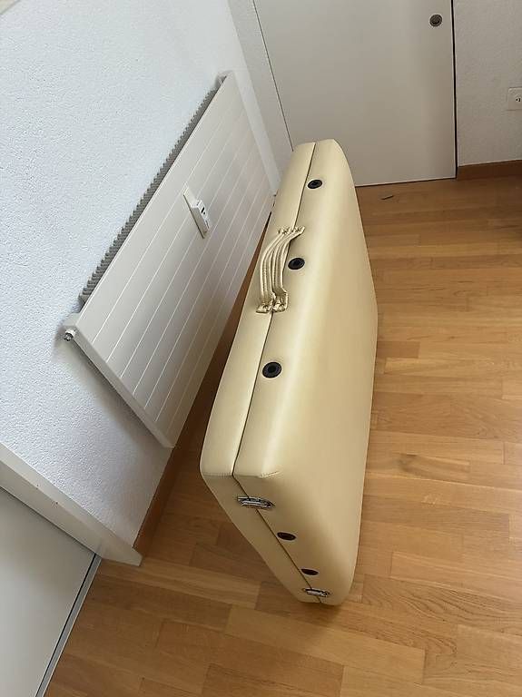 Sedie a sdraio: Massageliege - höhenverstellbar – Usato da Basel venduto da Fizzi