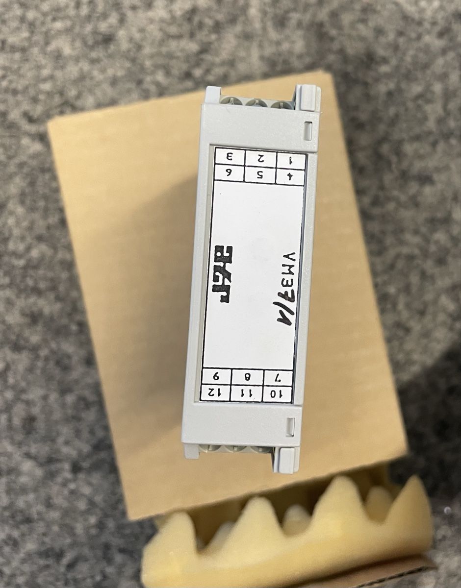 Componenti elettronici: Neuwertiger Signalumsetzer – Nuovo e nell'imballaggio originale da Au ZH venduto da Jaggy4 3