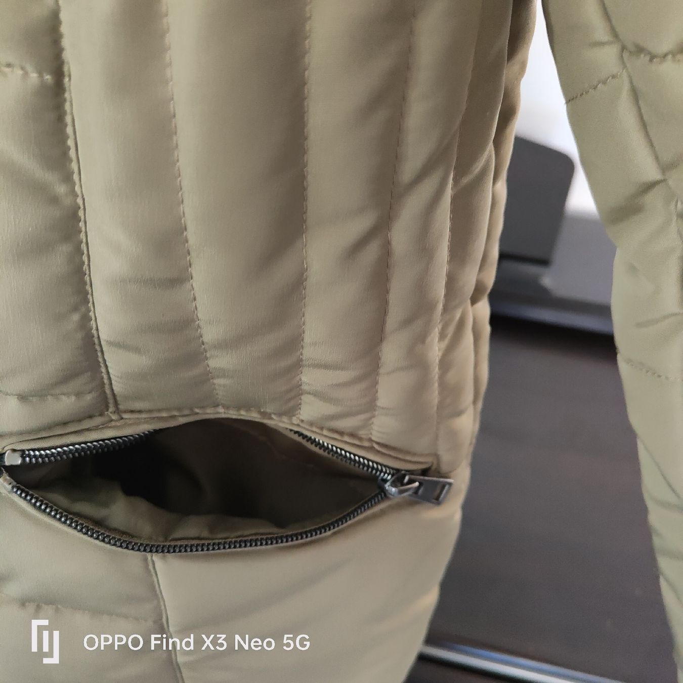 Giacche: Doudoune Amara Reya, Taille S, Kaki. comme neuve ! – Usato da La Chaux-de-Fonds venduto da Sam0145 2