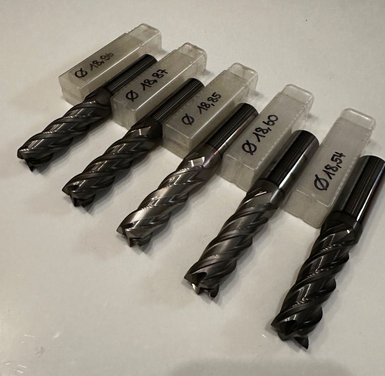 BRV2690 Holzbearbeitungs-Bits 60/90° – 2 Stück, NACO-beschichtet, 1/4" Schaft Für CNC & Handfräse