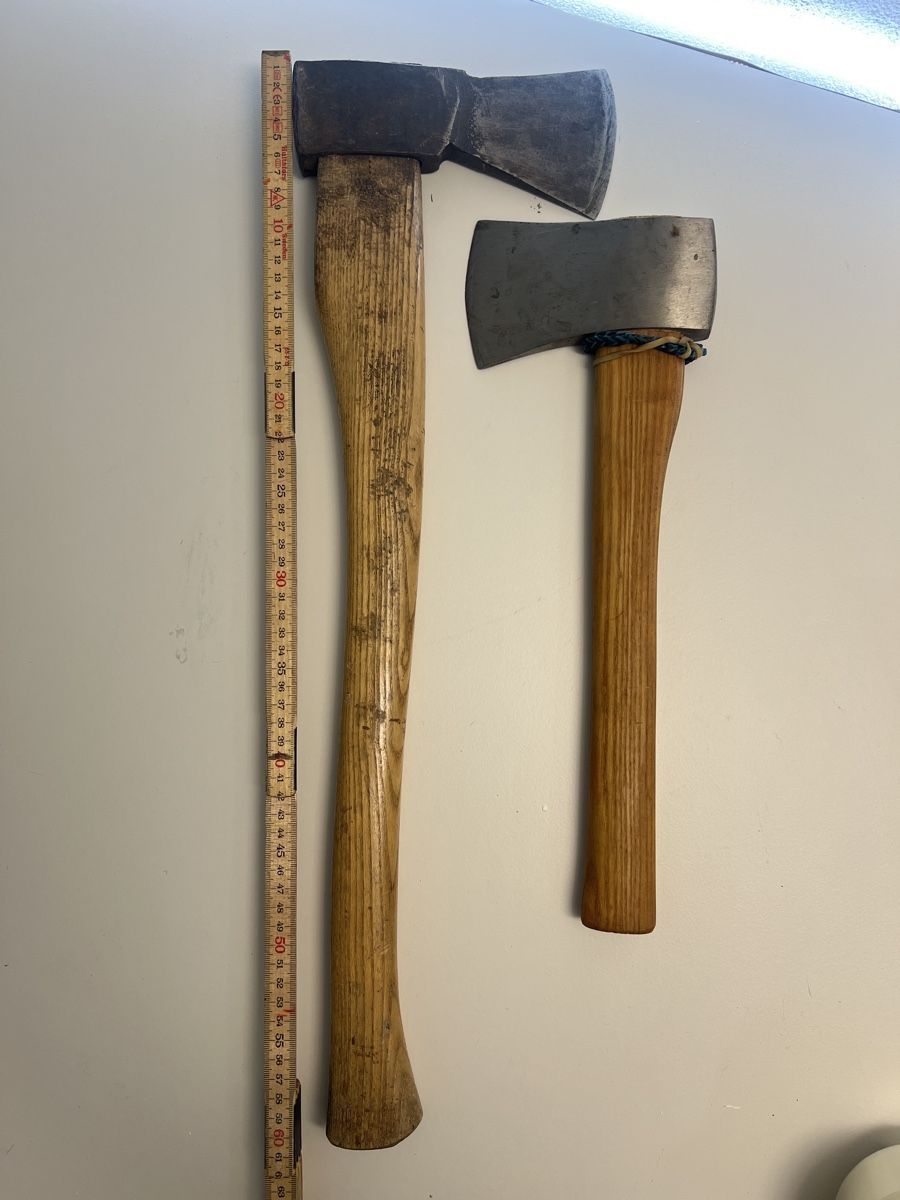 Alle Werkzeuge: Beile mit Holzstiel, 2 Stk – Gebraucht aus Rotkreuz von Migu2012 3