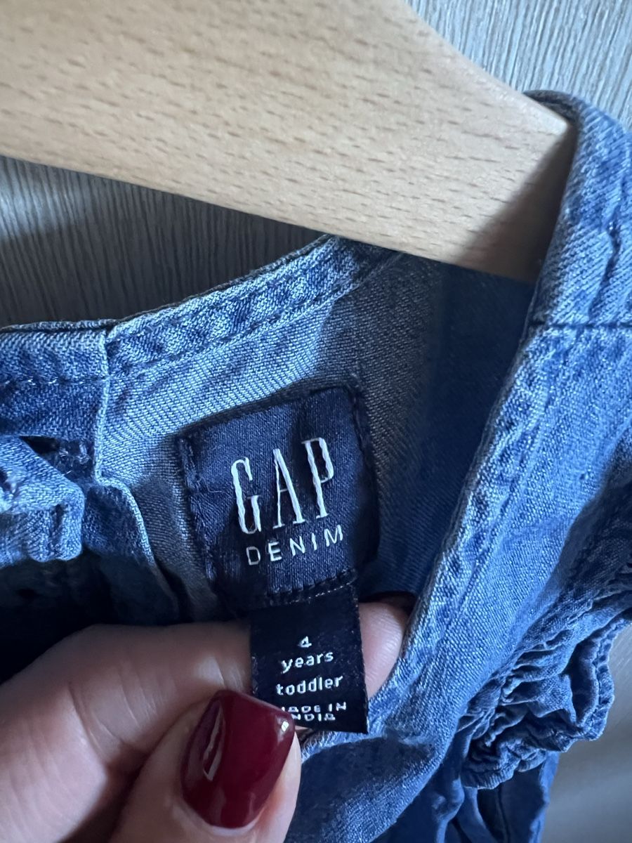 Gap Vestiti & Gonne: GAP Jeanskleid Grösse 4 Jahre – Usato da Inwil venduto da Karenstone 1