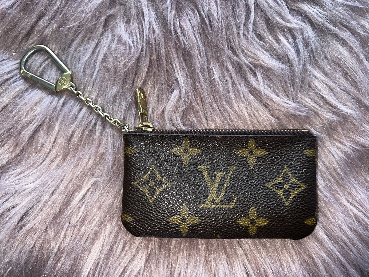 Louis Vuitton Portachiavi: Louis Vuitton Monogram Pochette Clés Schlüsselanhänger – Usato da Effretikon venduto da Briga.S.
