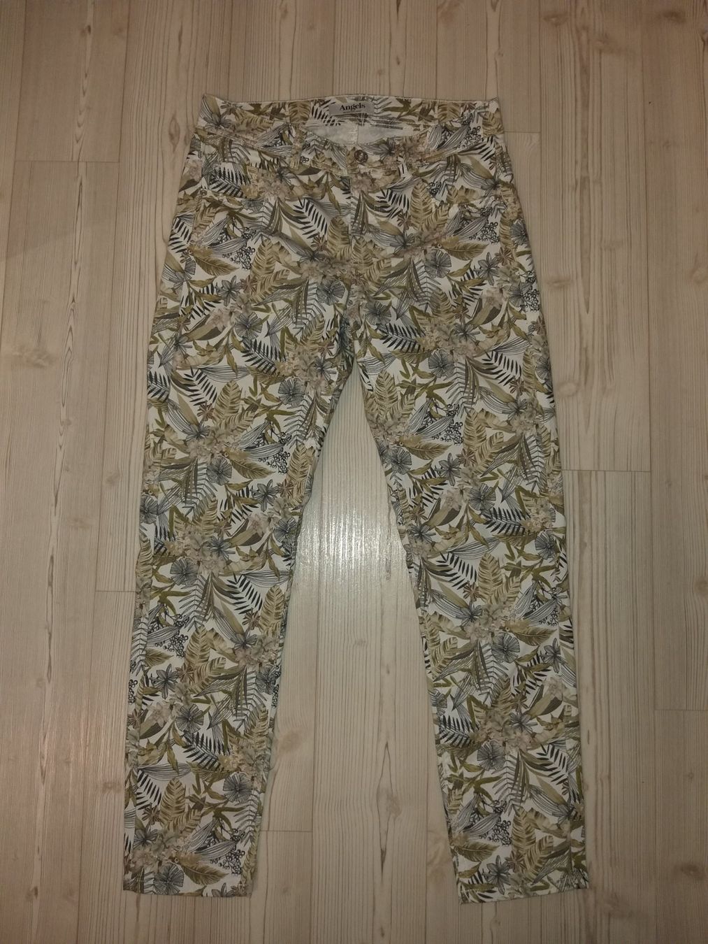 Angels Jeans: Jeans ANGELS    Taille / Grosse S ........ – Usato da Cossonay-ville venduto da Super-Price-Quality
