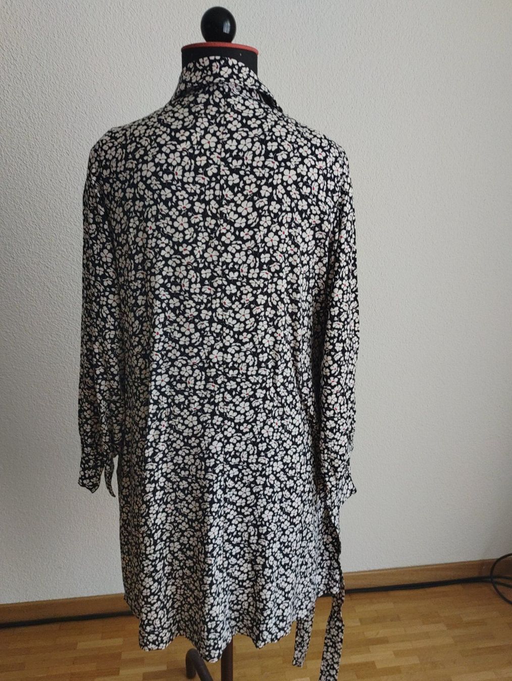 C&A Vestiti: Blumenkleid langarm Gr. 36 – Usato da Strengelbach venduto da Phorensic_30 6