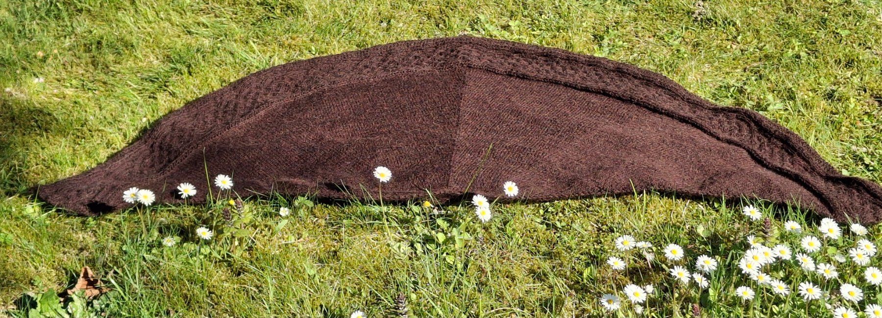 Foulard & Sciarpe: Schultertuch "Celtic Myths" mit Alpaca     NEU – Nuovo (secondo la descrizione) da Langenthal venduto da Handstrick 6