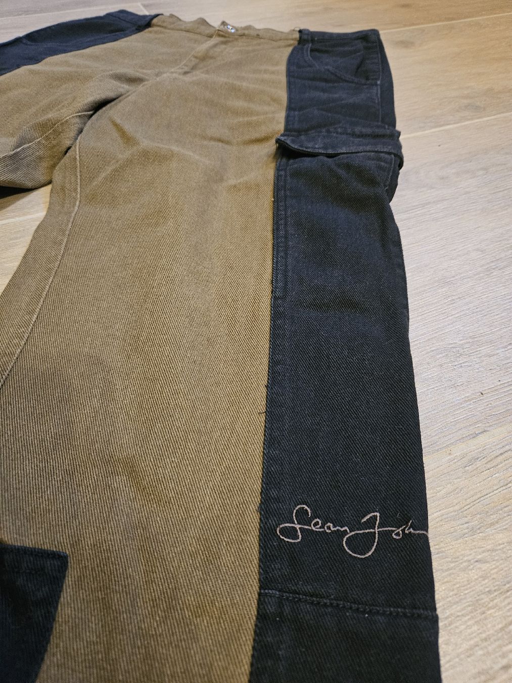 Sean John Pantaloni: Pantalon cargo SEAN JOHN (M) – Usato da Arveyes venduto da sape.online 2