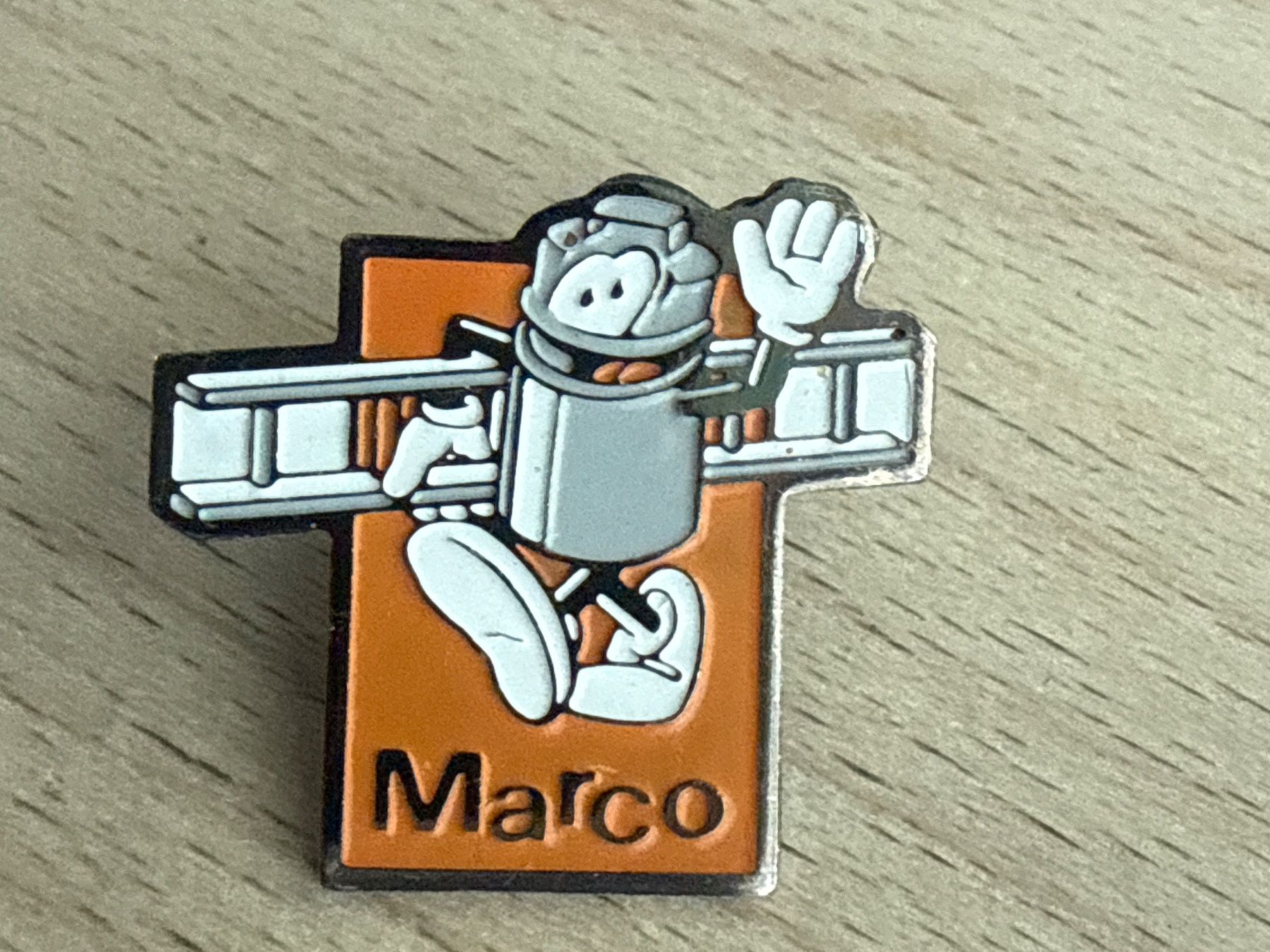 Plaketten & Abzeichen: Pin MARCO – Gebraucht aus Glattbrugg von Schweigmatt