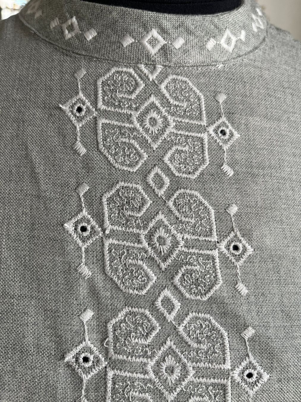 Zara Camicette: Blouse brodée de ZARA, neuve/XS – Nuovo e nell'imballaggio originale da Seiry venduto da vanille08 2