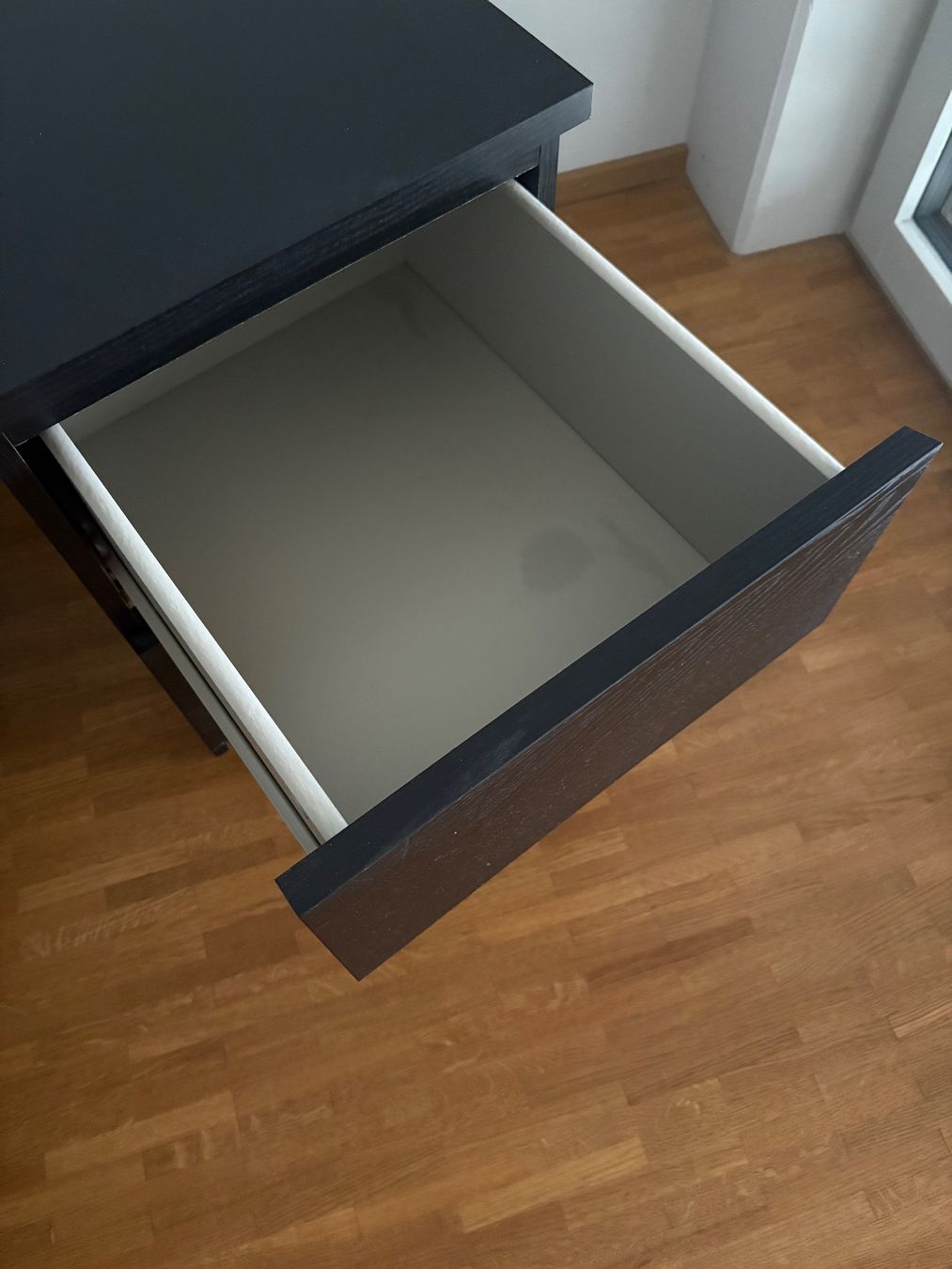 Tables de nuit: 2x IKEA MALM Nachttisch – D'occasion à Thun par MrMooJoo 1