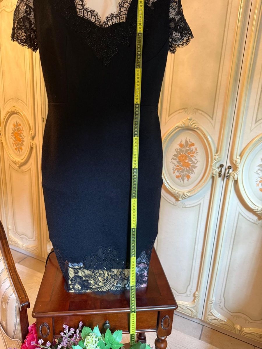 Valentino Vestiti: Valentino Kleid, Schwarz, Gr. 46 – Nuovo (secondo la descrizione) da Wangen ZH venduto da tel_gxb5 7