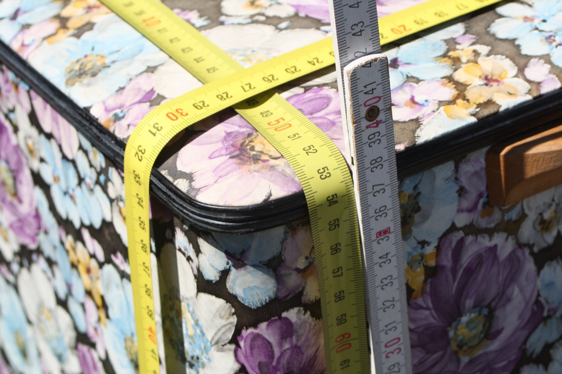 Truhen: VINTAGE TRUHE BOX DESIGNKLASSIKER – Gebraucht aus Wauwil von Pneuedy 9