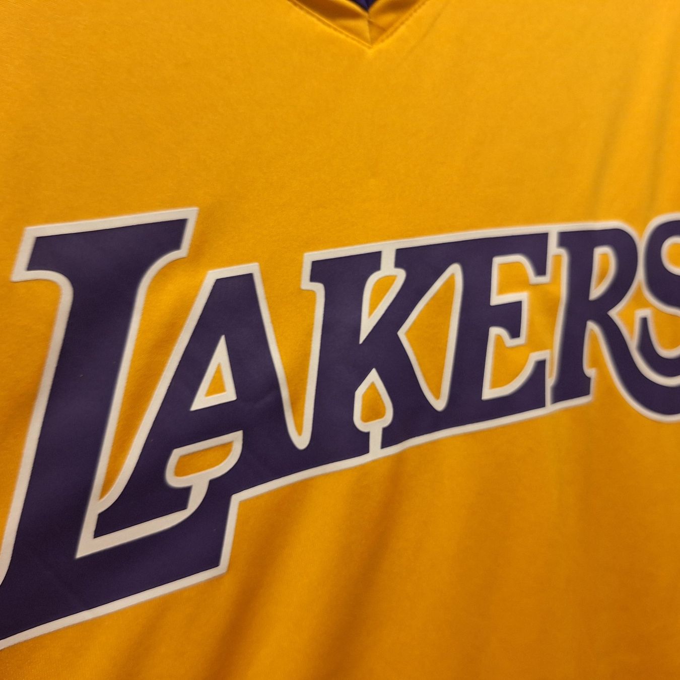 Leibchen & Hosen: Adidas Lakers training trikot S – Gebraucht aus Bellinzona von LA-ropa-de-Juan 5