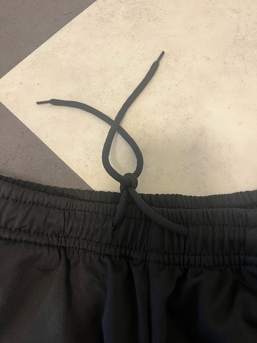 Pantaloni: Schwarzi Jogginghose Trainingshose – Nuovo (secondo la descrizione) da Luzern venduto da Boudin03 3