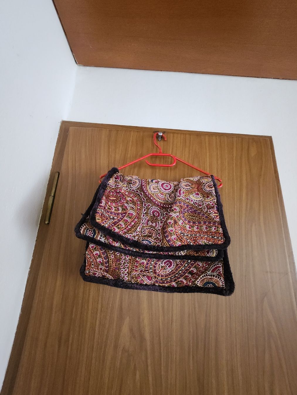 Cuscini:  Lot de 3 taie de coussins  – Usato da Niedergösgen venduto da Eva2410