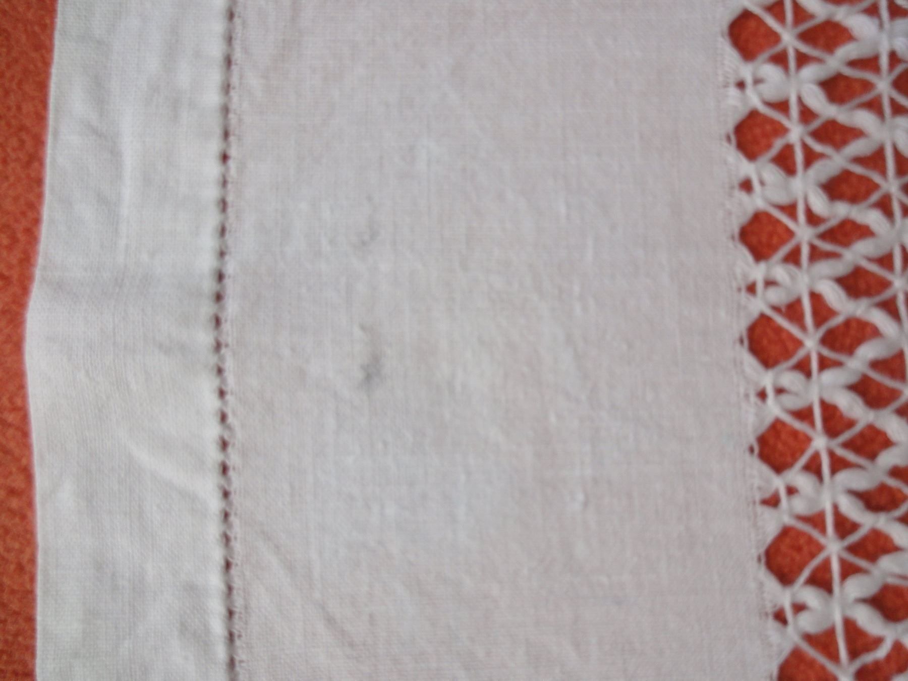 Decken: Alte Tischdecke - Handarbeit - Vintage – Gebraucht aus Chur von omonia 4