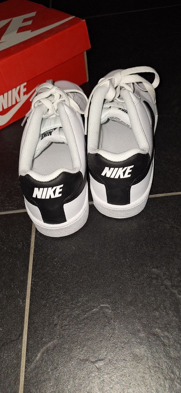 Scarpe da uomo: Nike, court royale – Nuovo (secondo la descrizione) da Zürich venduto da Sibili 3