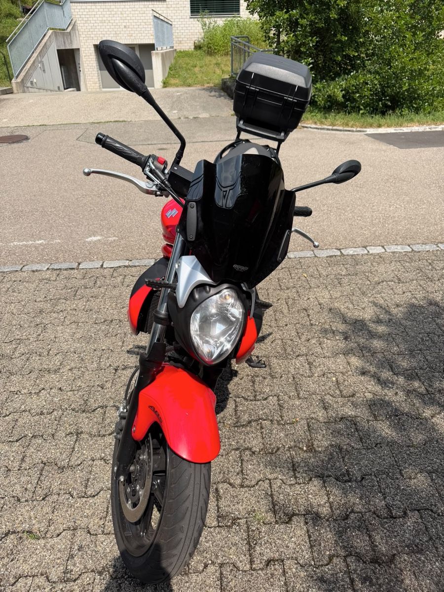 Suzuki Route: Suzuki SFV 650 Gladius (ABS) – D'occasion à Rüti ZH par Silas17 2