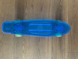 Blaues Firefly Skateboard
