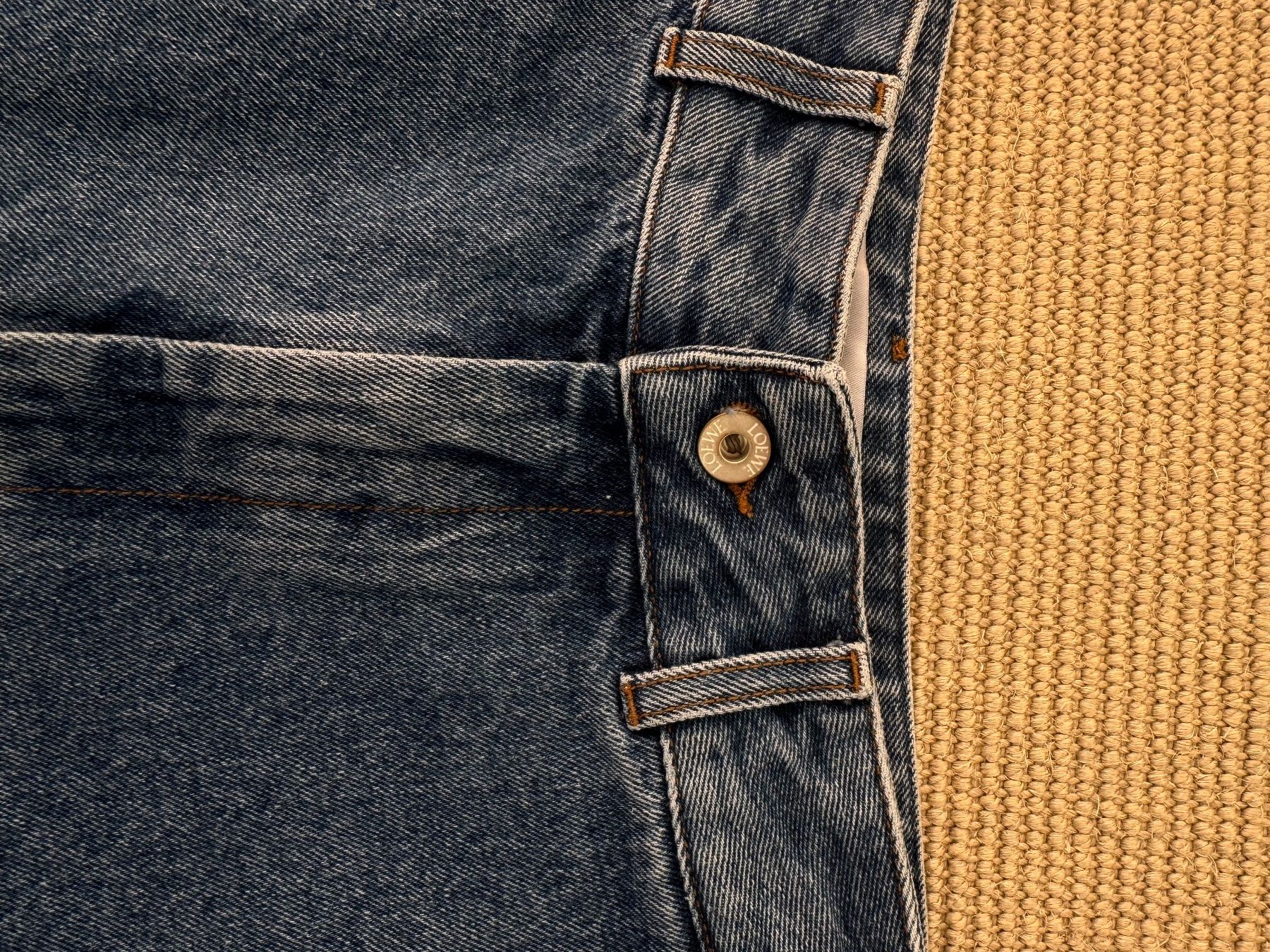 Jeans: Loewe Jeans 36 – Usato da Liestal venduto da emm_mxd7 1