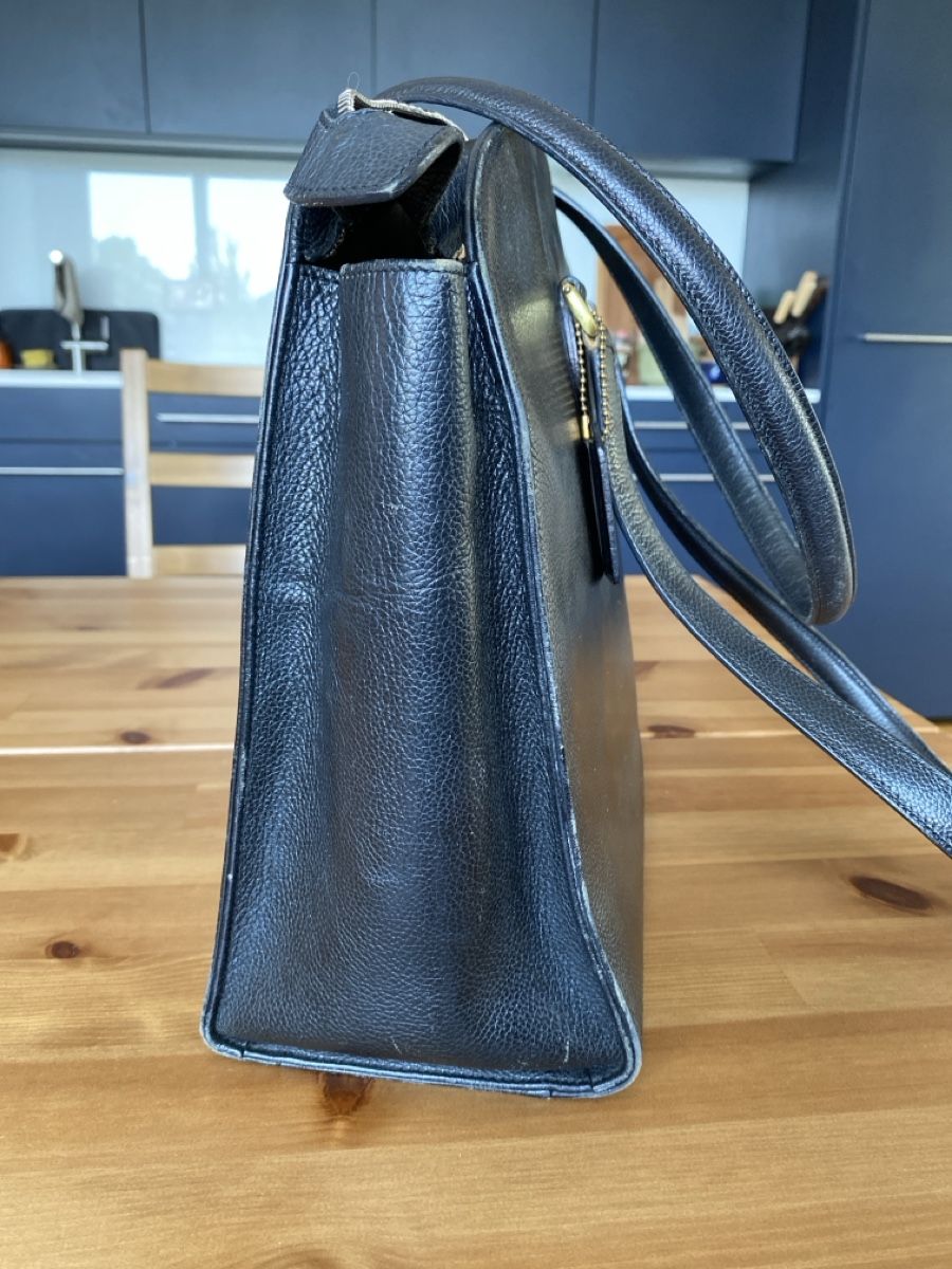 Coach Taschen für Damen: Large Coach shoulder bag – Gebraucht aus Dietikon von amy_fh6v 3