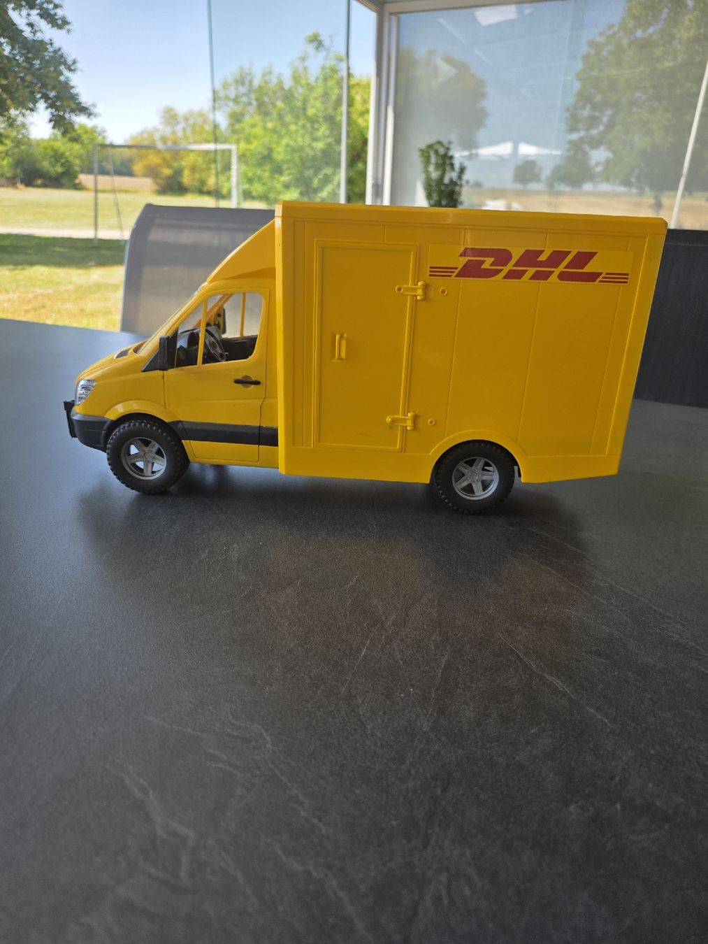 Spielzeuge: DHL Sprinter Spielzeug – Gebraucht aus Kloten von MichelleS