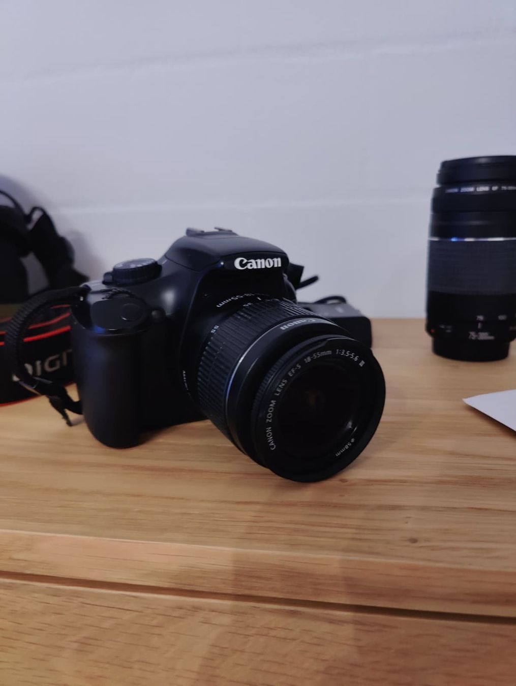 Canon Fotocamera: CANON EOS 1100D Komplett,  Perfektes Anfänger-Kit! – Usato da Hünenberg See venduto da robelget 6