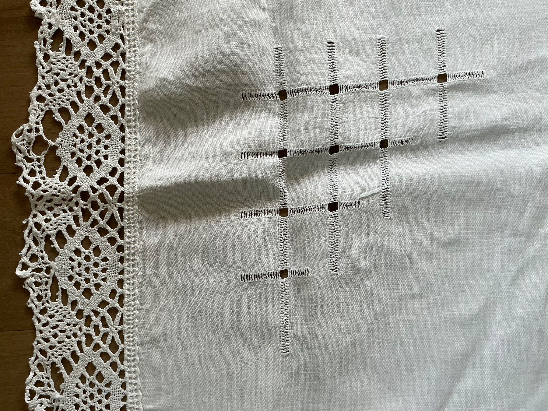 Altra biancheria da tavola: Elegantes Deckchen, Handarbeit, Spitze, Monogramm "MG" – Usato da Muttenz venduto da rob_sc8s 2
